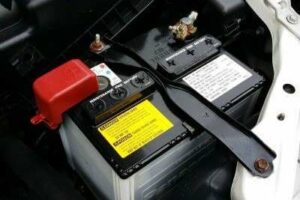 funzionamento interno di una batteria al piombo acido